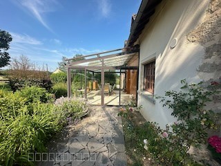 Maison d'habitation en bon état de 175 m2 env.Situation calme. — photo 6