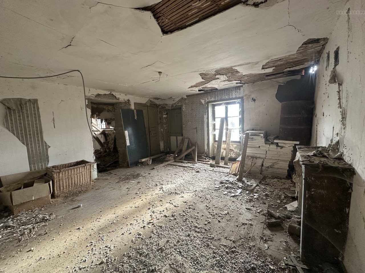 ANCIEN CORPS DE FERME EN PIERRE À RÉNOVER, BELLE SITUATION — photo 19
