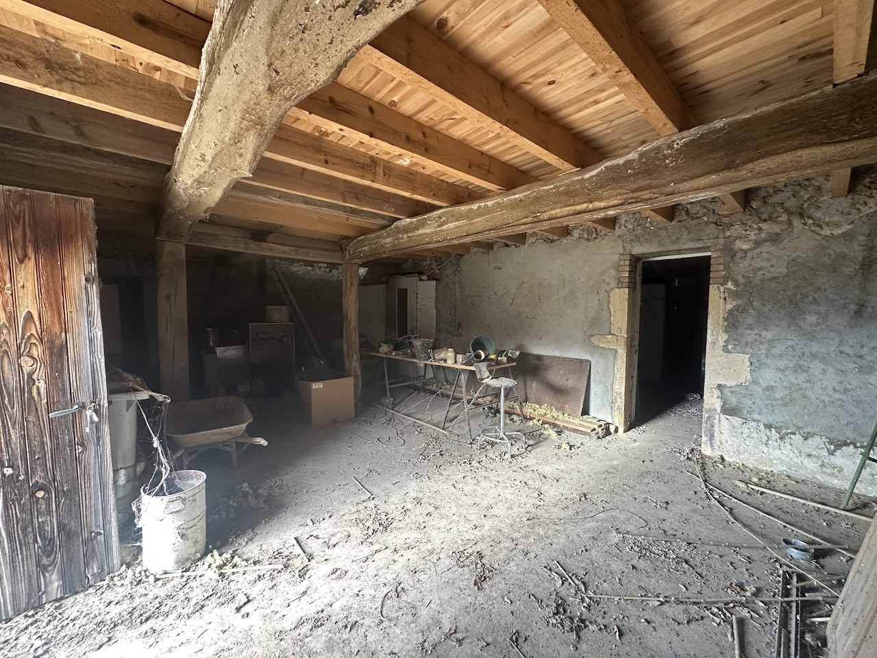 ANCIEN CORPS DE FERME EN PIERRE À RÉNOVER, BELLE SITUATION — photo 8