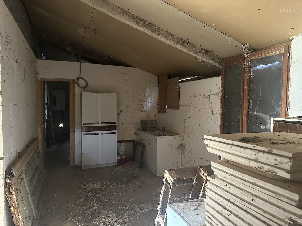ANCIEN CORPS DE FERME EN PIERRE À RÉNOVER, BELLE SITUATION — photo 11