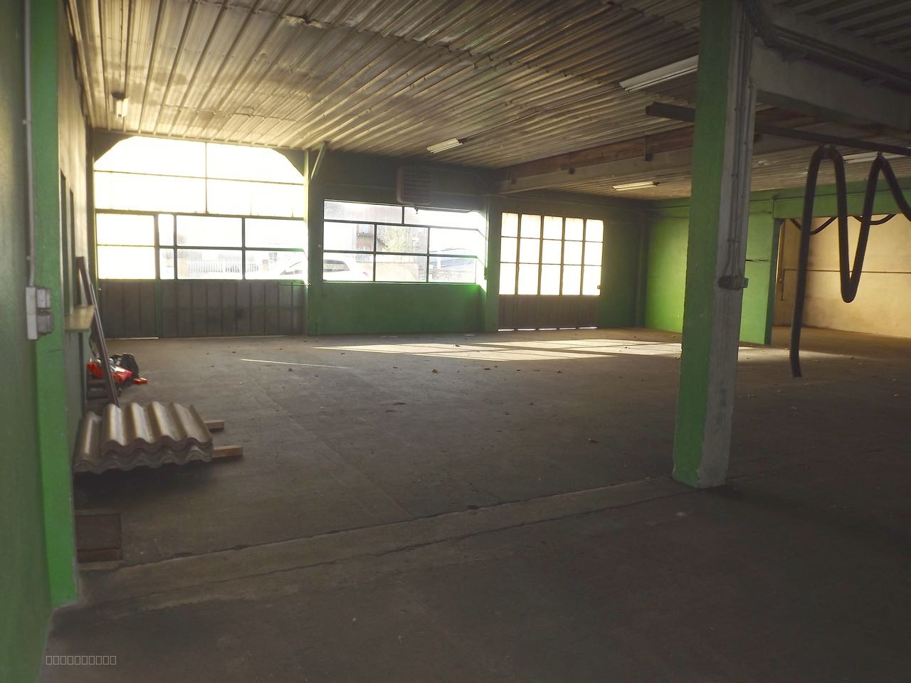 ENTREPOT ET LOCAL INDUSTRILE DE 820 M2 — photo 20