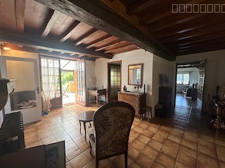 Maison d'habitation en bon état de 175 m2 env.Situation calme. — photo 9
