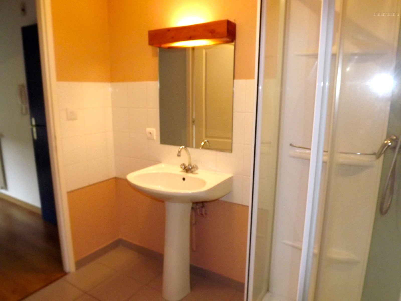 Appartement de type 2, 58 m2, 3eme étage — photo 5