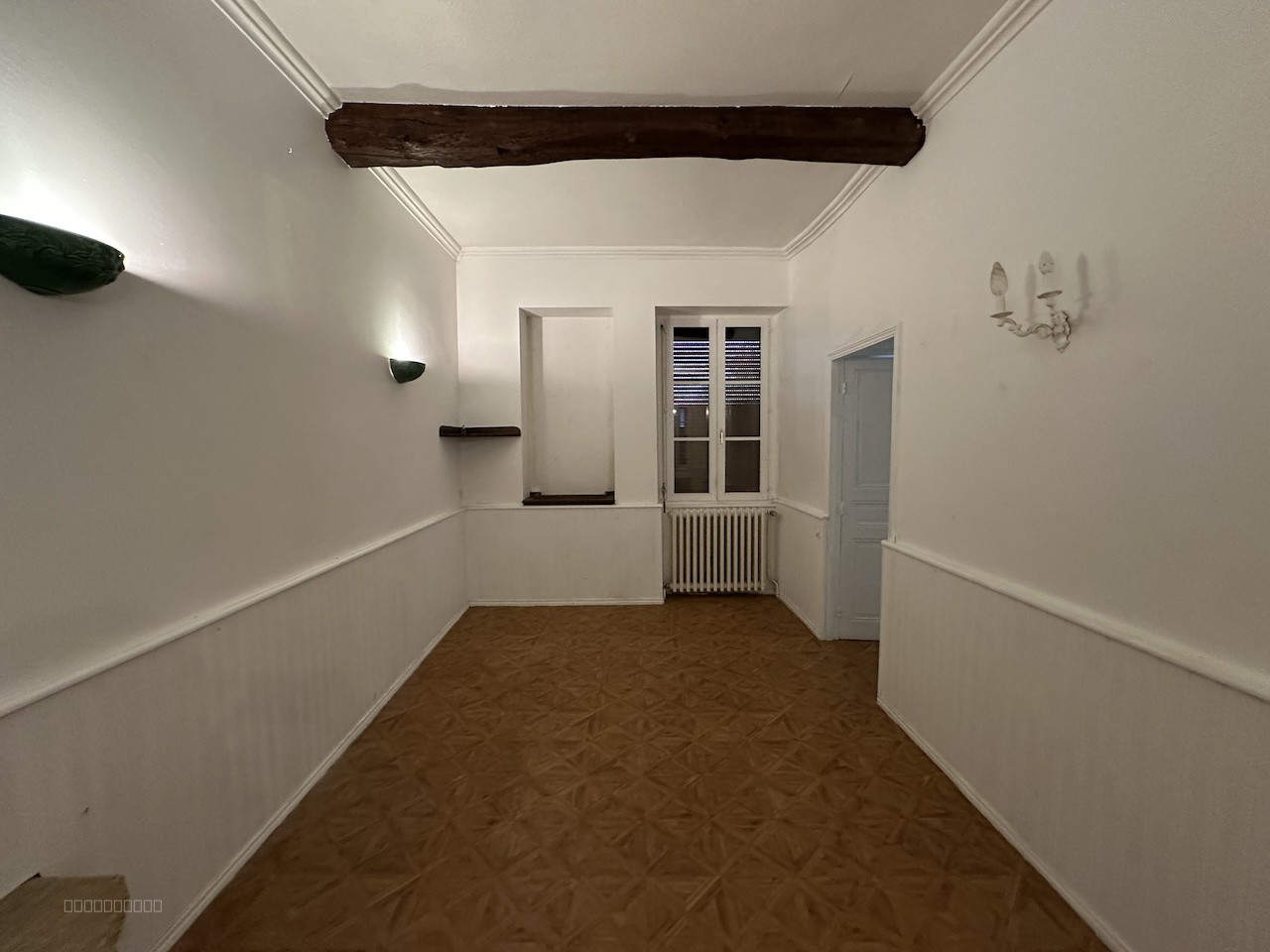 Maison de 240 m2 habitables, proche commerces et centre ville. — photo 8
