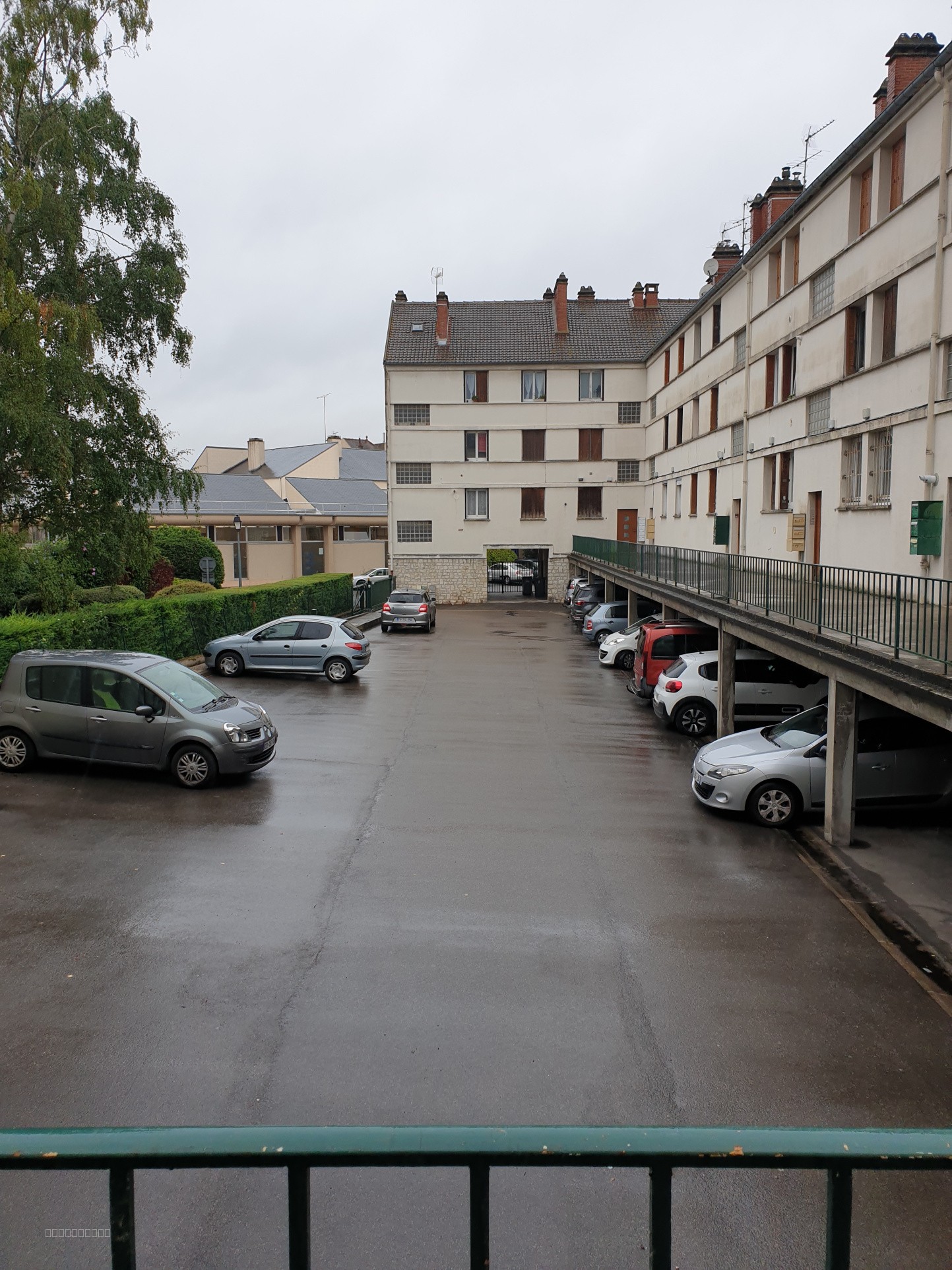 Appartement 110 m2 environ des années 60   situé à Montereau fault Yonne — photo 8
