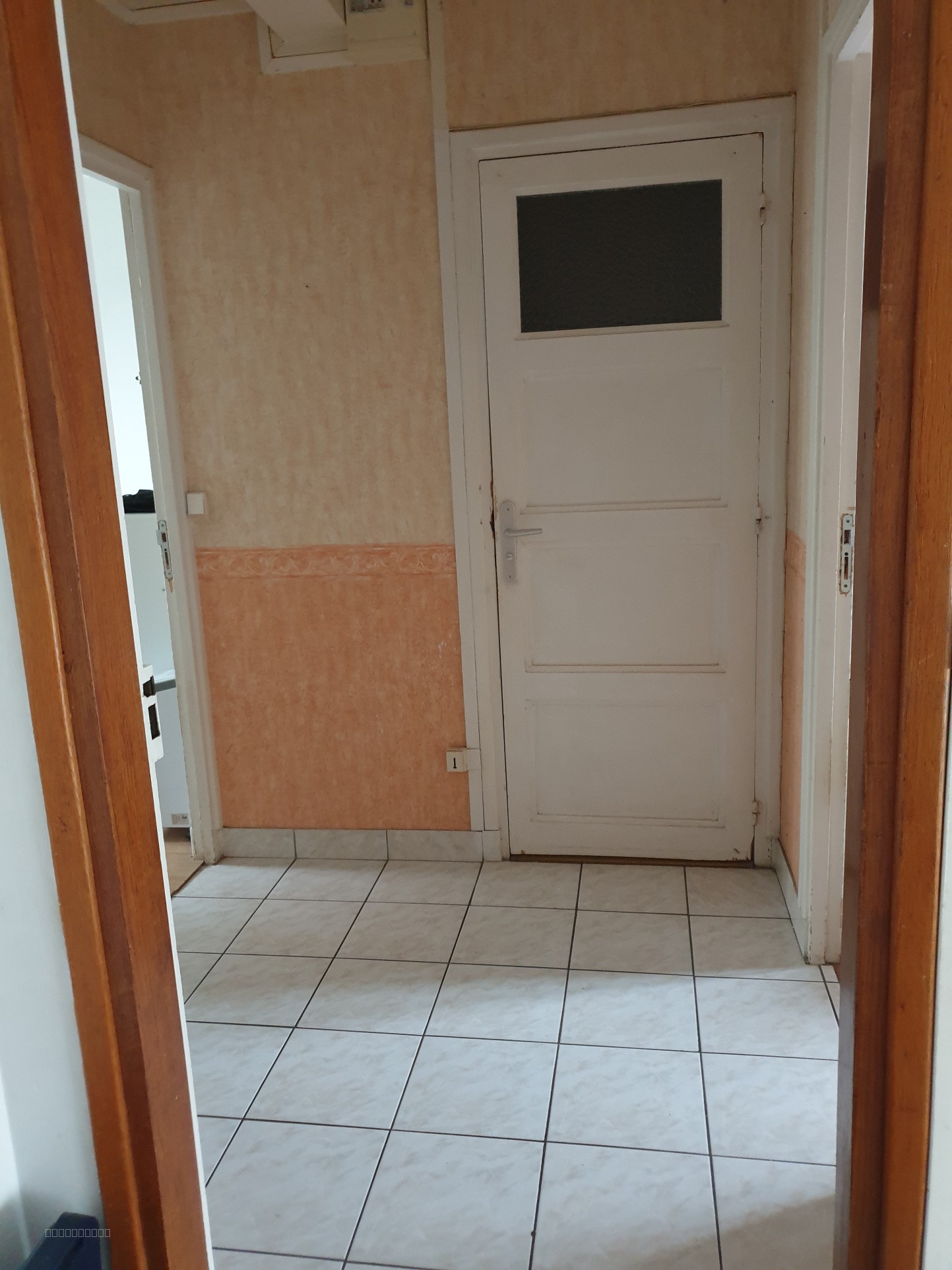 Appartement 110 m2 environ des années 60   situé à Montereau fault Yonne — photo 10