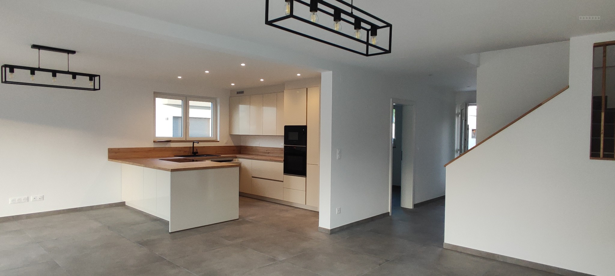 À Melun, appartement de 25.1m2 à acheter 85000 € — photo 3