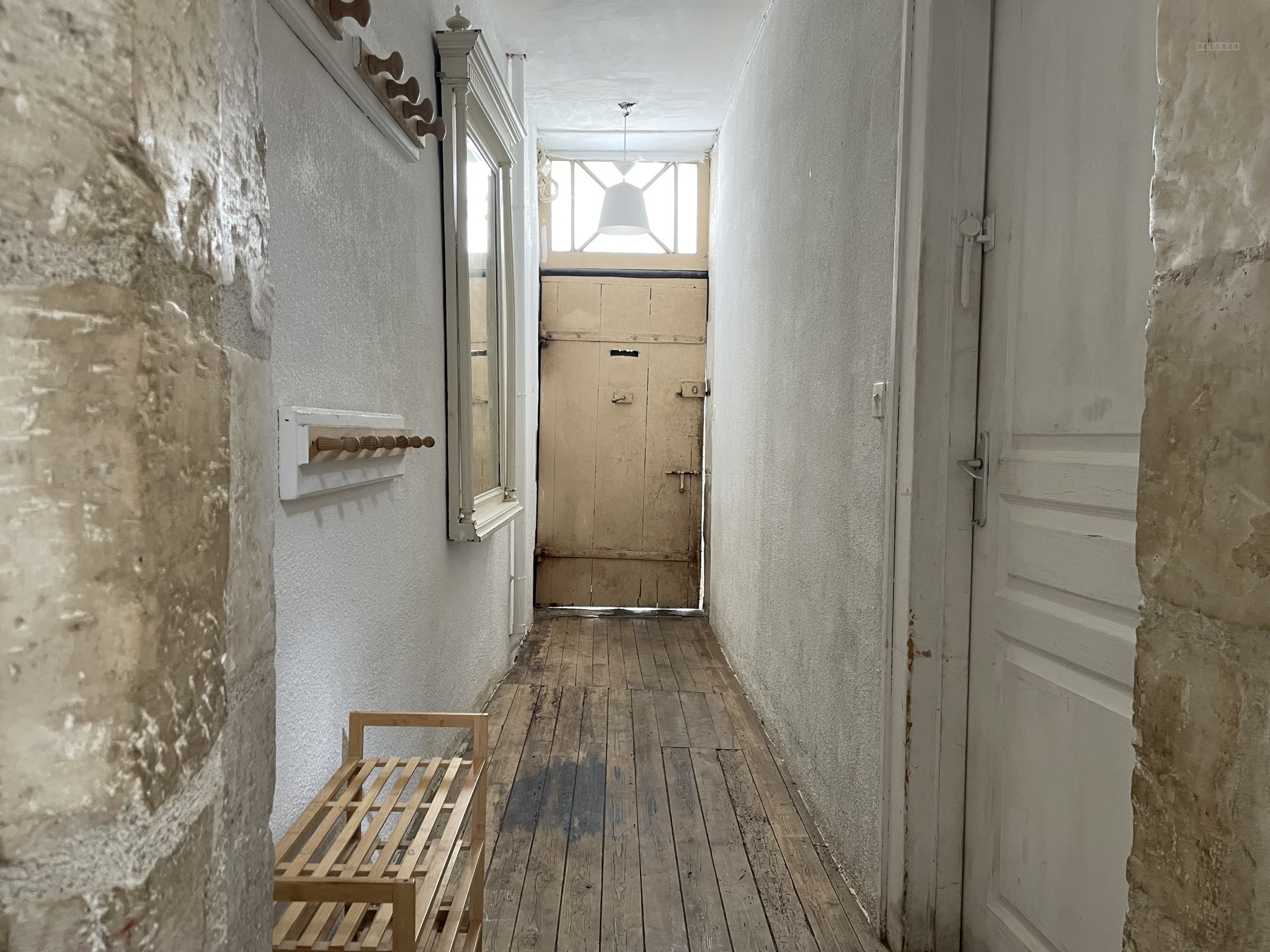 POITIERS NOTRE-DAME MAISON DE CARACTERE + MAISON ANNEXE ET JARDIN — photo 3