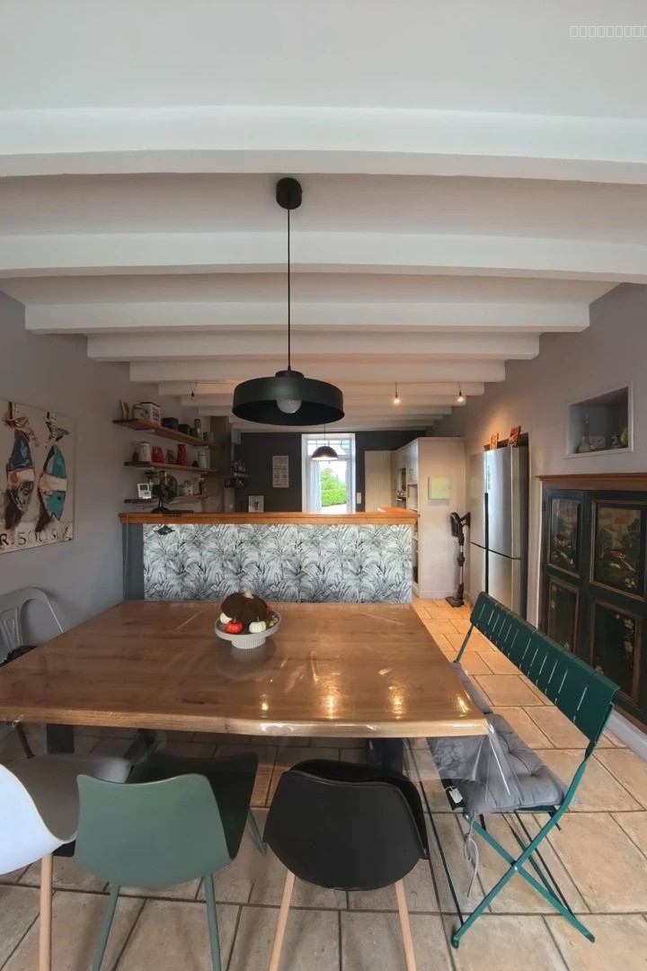 Domaine rare à Oyré   Résidence familiale ou projet de gîtes avec salle de réception et piscine — photo 3
