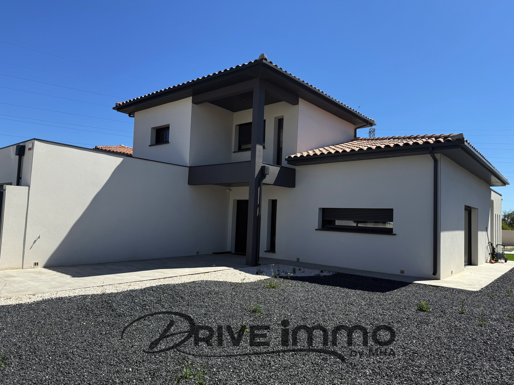 DRIVE IMMO NARBONNE VILLA 140M2 JARDIN GRAND GARAGE PISCINE — photo 4