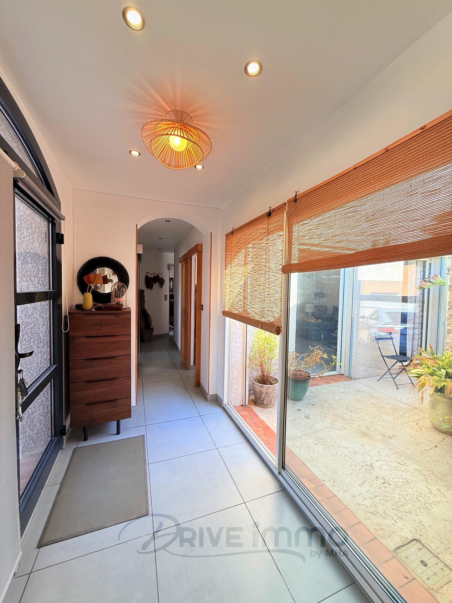DRIVE IMMO NISSAN-LEZ-ENSERUNE... VILLA 200M2 PLAIN PIED POSITIONNEMENT IDÉAL — photo 12