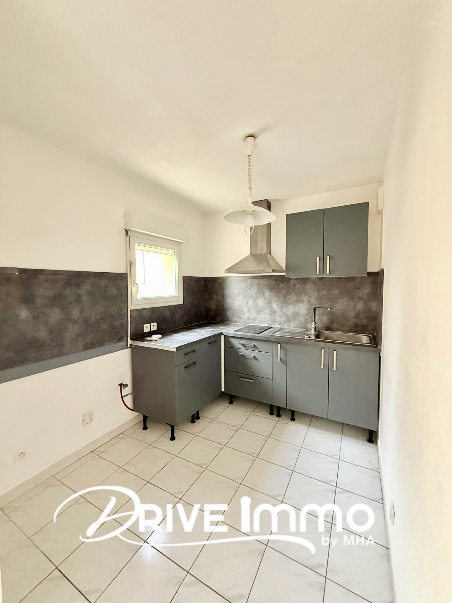 EXCLUSIVITÉ - T2 avec terrasse plein Sud   Quai d’Alsace à Narbonne   Résidence sécurisée — photo 5