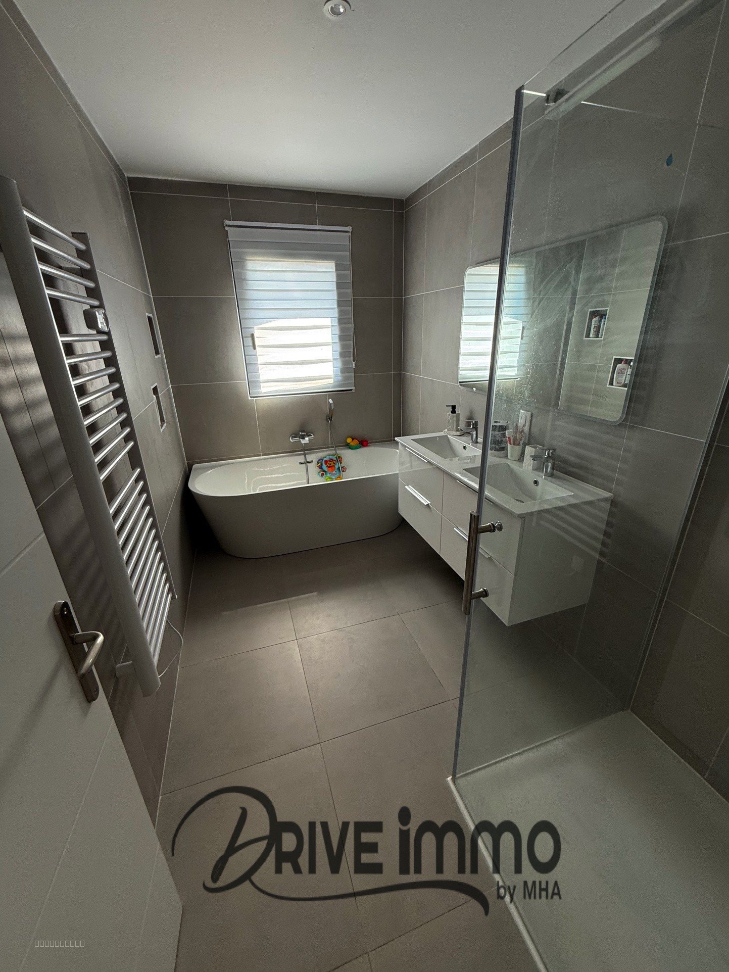 DRIVE IMMO NARBONNE VILLA 140M2 JARDIN GRAND GARAGE PISCINE — photo 8