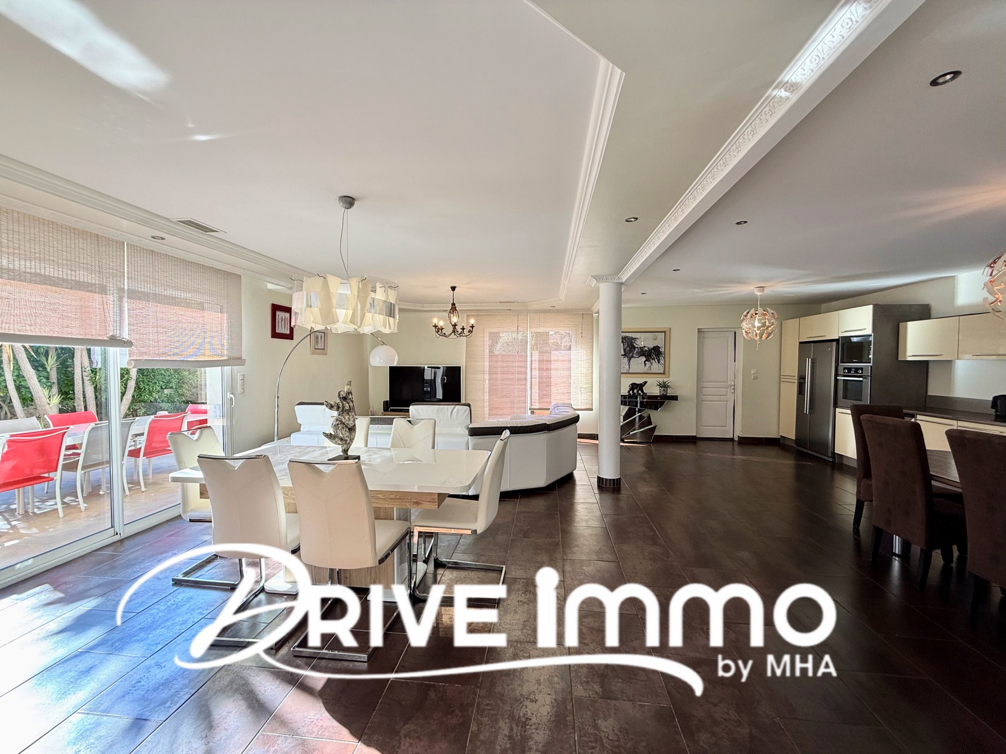NARBONNE QUARTIER PRISÉ - VILLA T5 DE PLAIN PIED 155M2 SUR TERRAIN 1000M2 - SECTEUR CRABIT — photo 4
