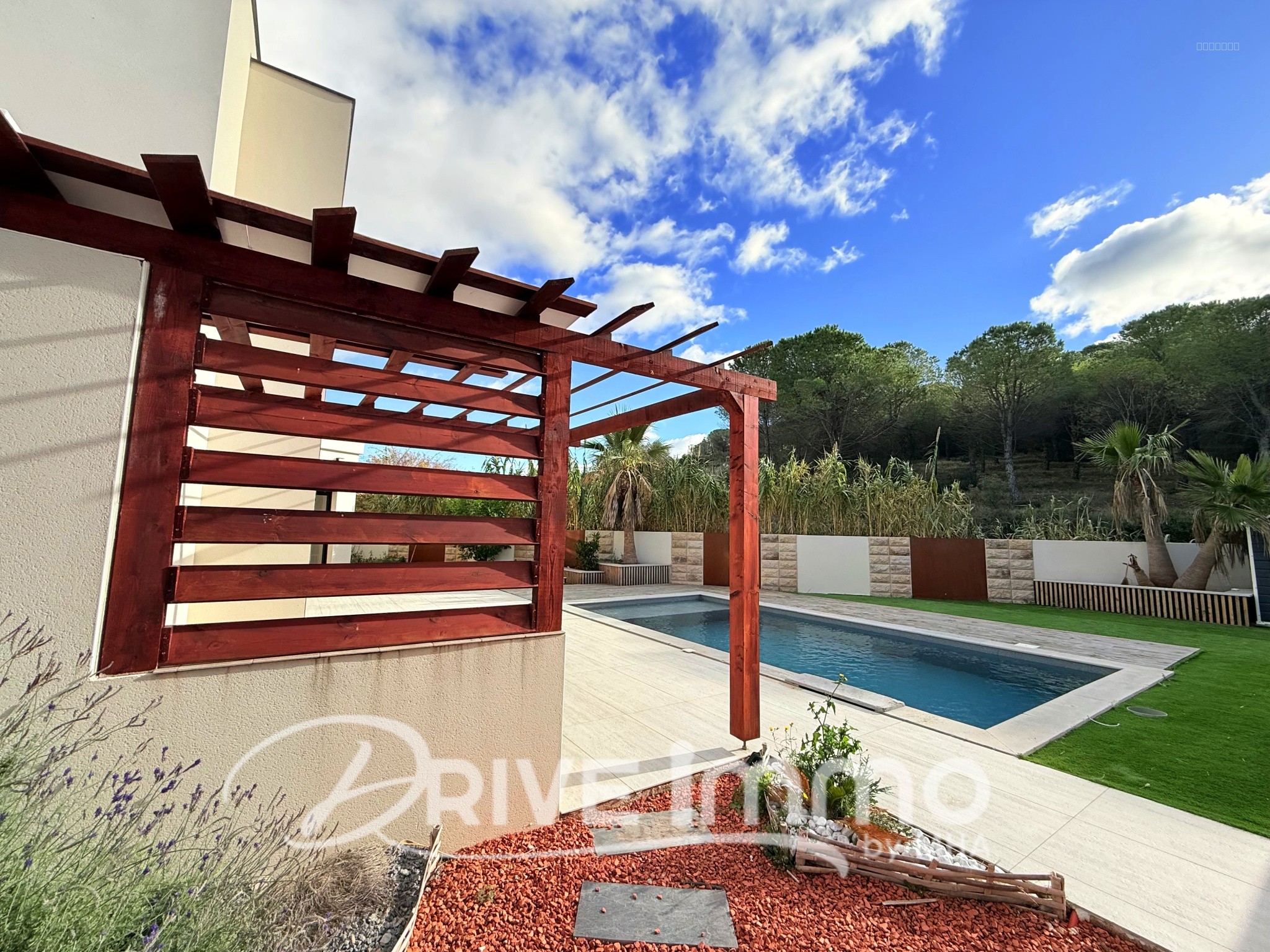 DRIVE IMMO NARBONNE EMPLACEMENT D'EXCEPTION VILLA DE PRESTIGE — photo 5
