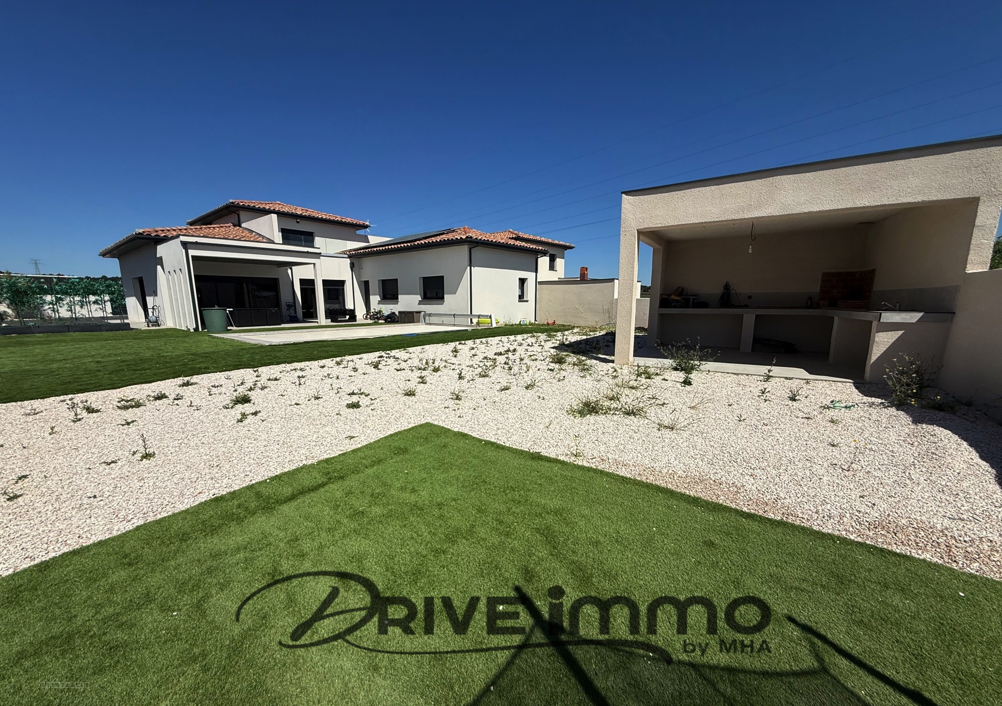 DRIVE IMMO NARBONNE VILLA 140M2 JARDIN GRAND GARAGE PISCINE — photo 12
