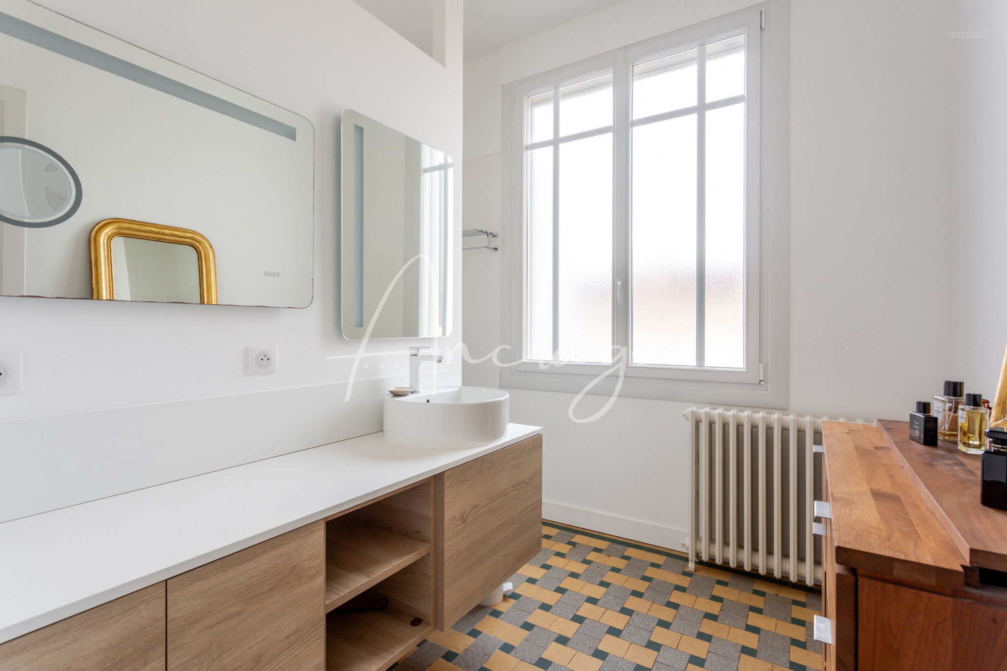 Parc Bordelais   Superbe maison familiale rénovée avec jardin, piscine et garage, à 3 min à pied du parc. — photo 11