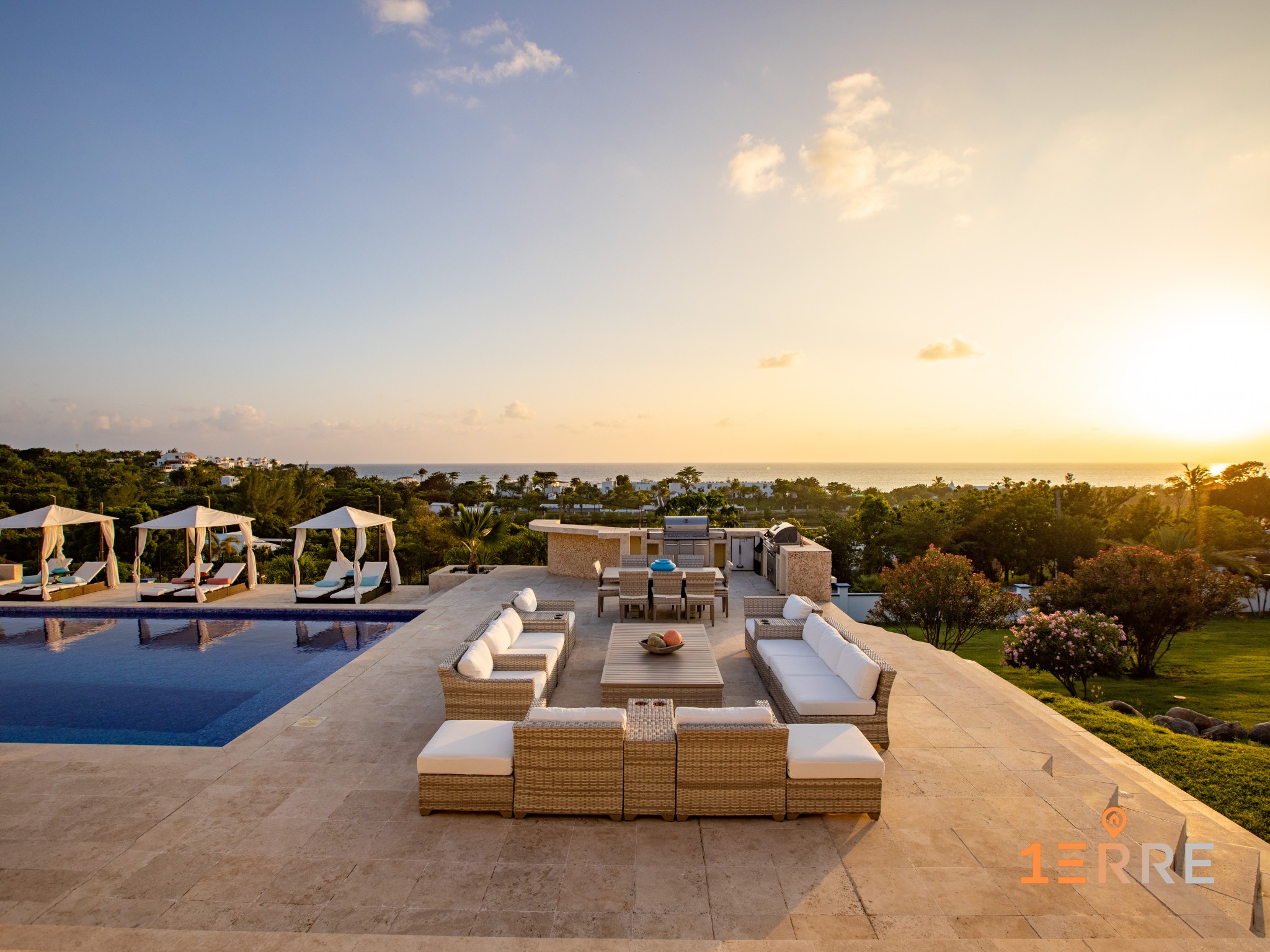Villa de Prestige 6 Chambres 1000 m2, Piscine & Vue Mer à Terres Basses, Saint-Martin — photo 2