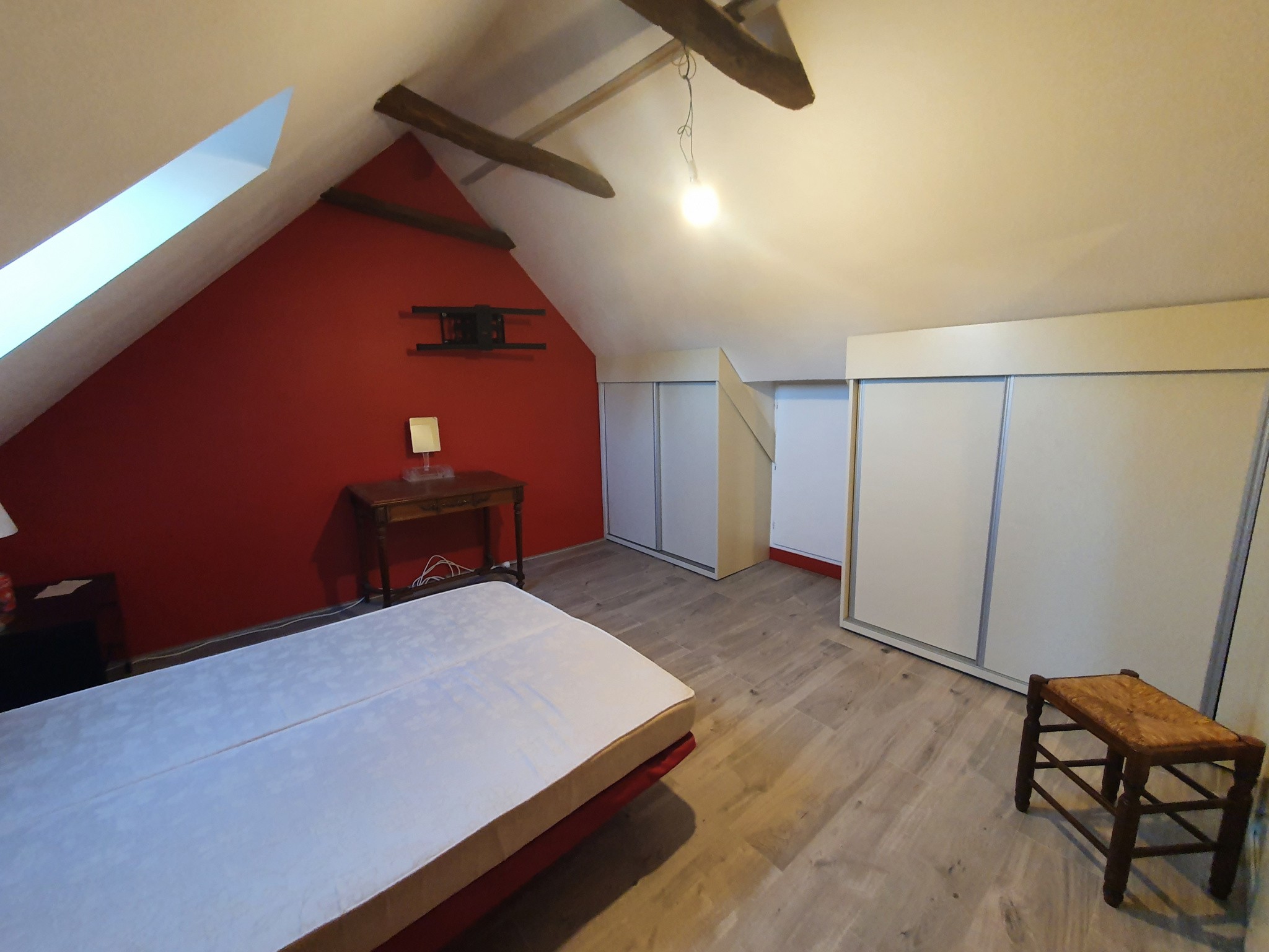 PROPRIÉTÉ EN XAINTRIE PROCHE COMMERCES, 16350 m2 ATTENANTS PRÉS ET BOIS. — photo 6
