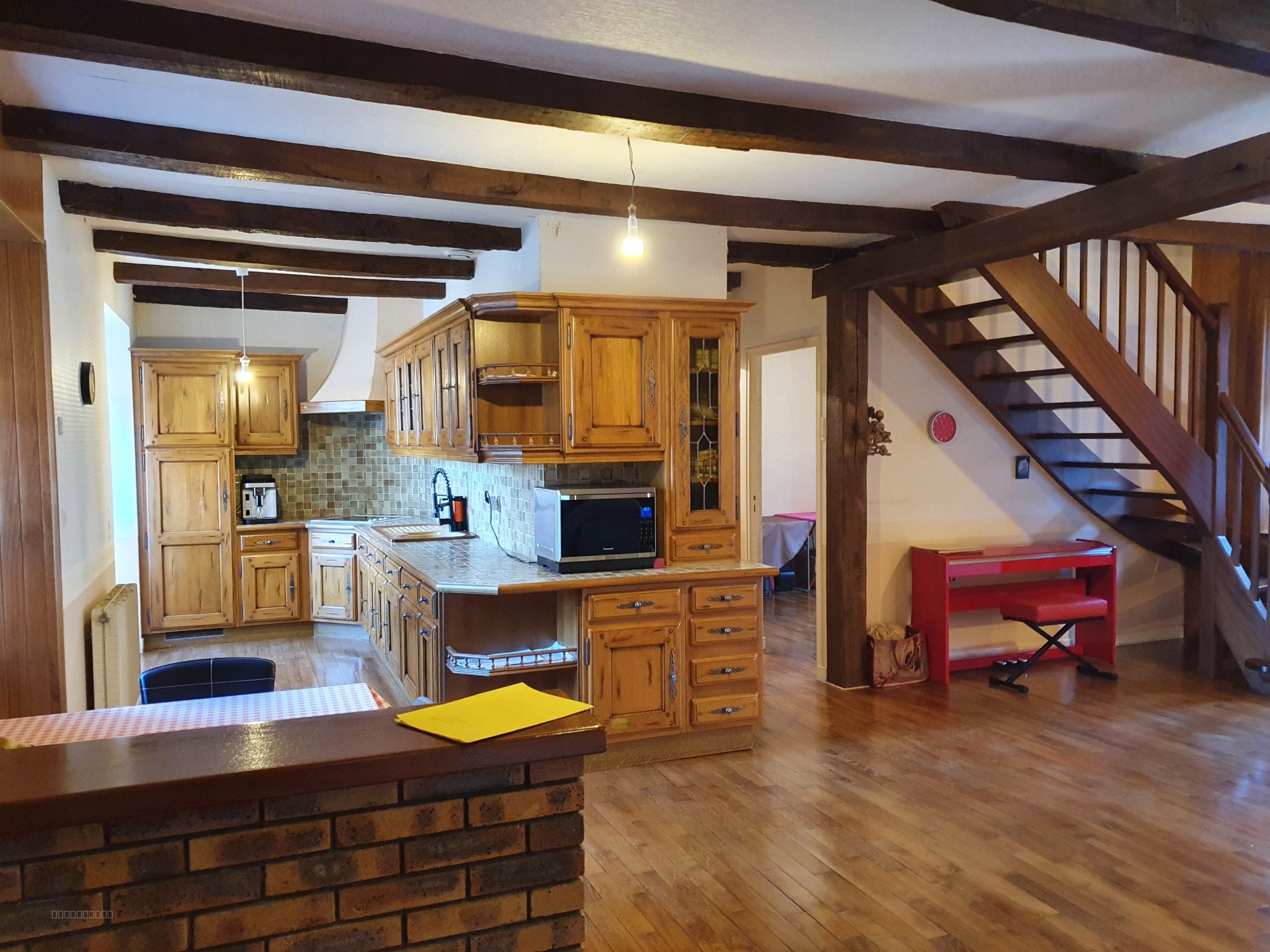 MAISON DE CARACTÈRE EN PIERRES AVEC TERRAIN ET RUISSEAU. — photo 6