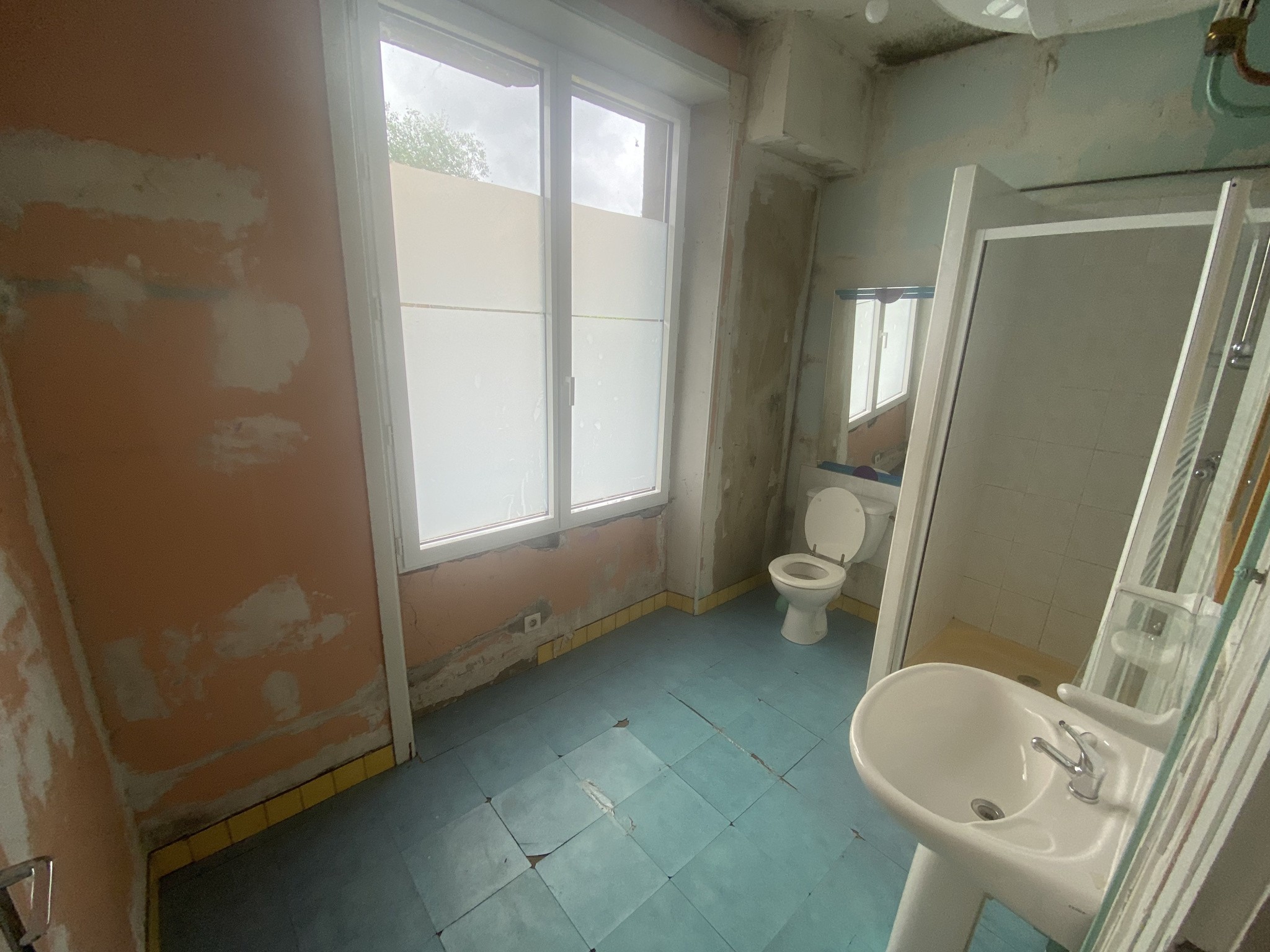 IMMEUBLE DE RAPPORT AVEC LOCAL COMMERCIAL ET 2 APPARTEMENTS — photo 7