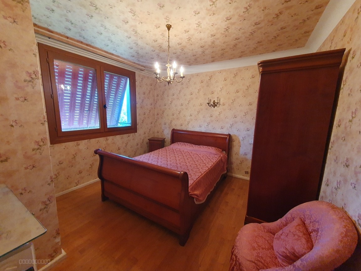 AGREABLE MAISON ANNÉES 60, QUARTIER RÉSIDENTIEL AVEC VUE. — photo 8