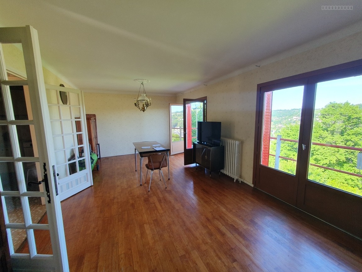 AGREABLE MAISON ANNÉES 60, QUARTIER RÉSIDENTIEL AVEC VUE. — photo 3