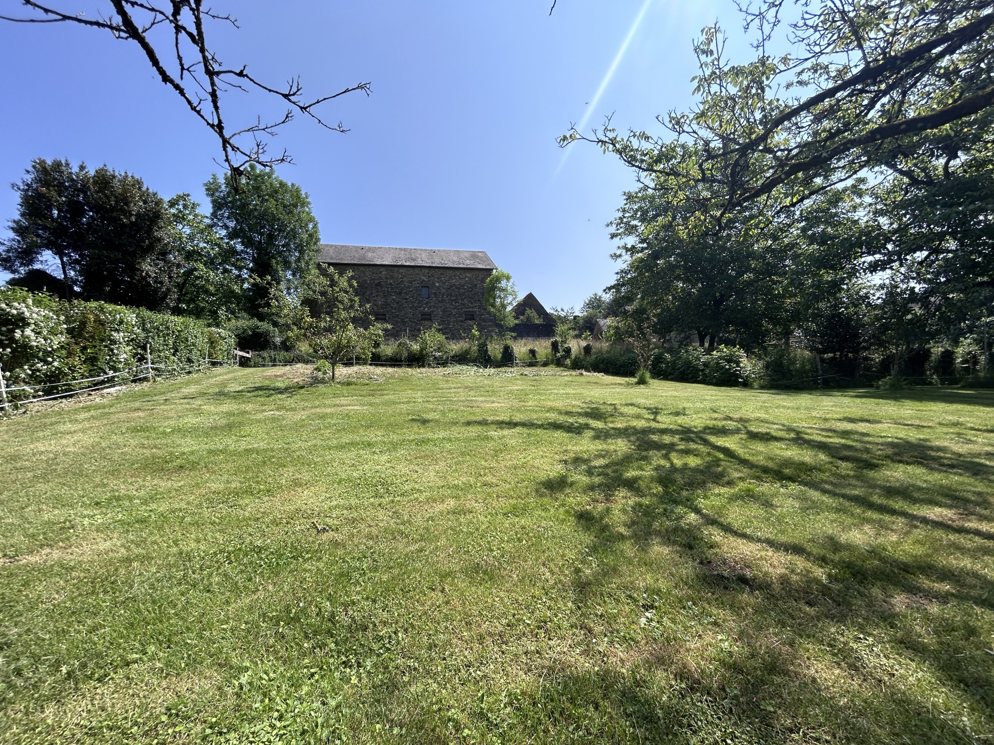 JOLI CORPS DE FERME HAUTEURS DORDOGNE SAUVAGE — photo 14