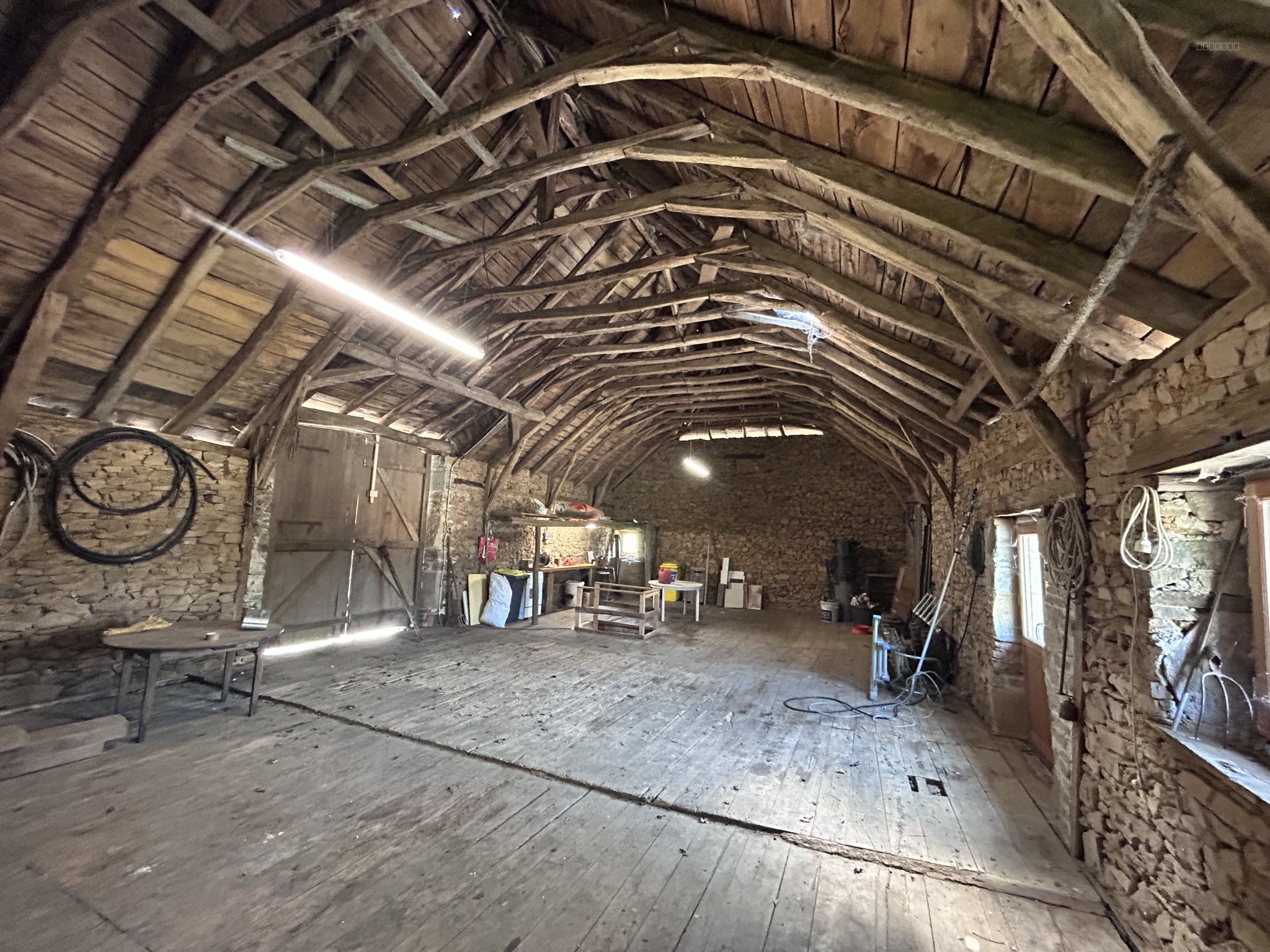 JOLI CORPS DE FERME HAUTEURS DORDOGNE SAUVAGE — photo 9