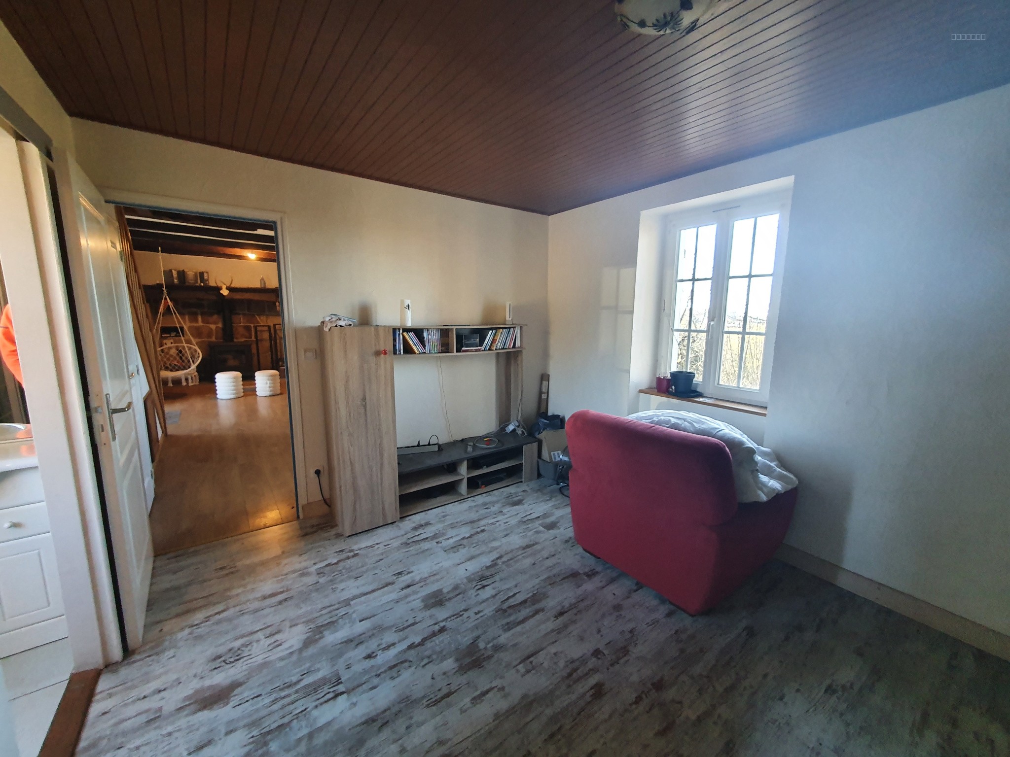 PROPRIÉTÉ EN XAINTRIE PROCHE COMMERCES, 16350 m2 ATTENANTS PRÉS ET BOIS. — photo 7