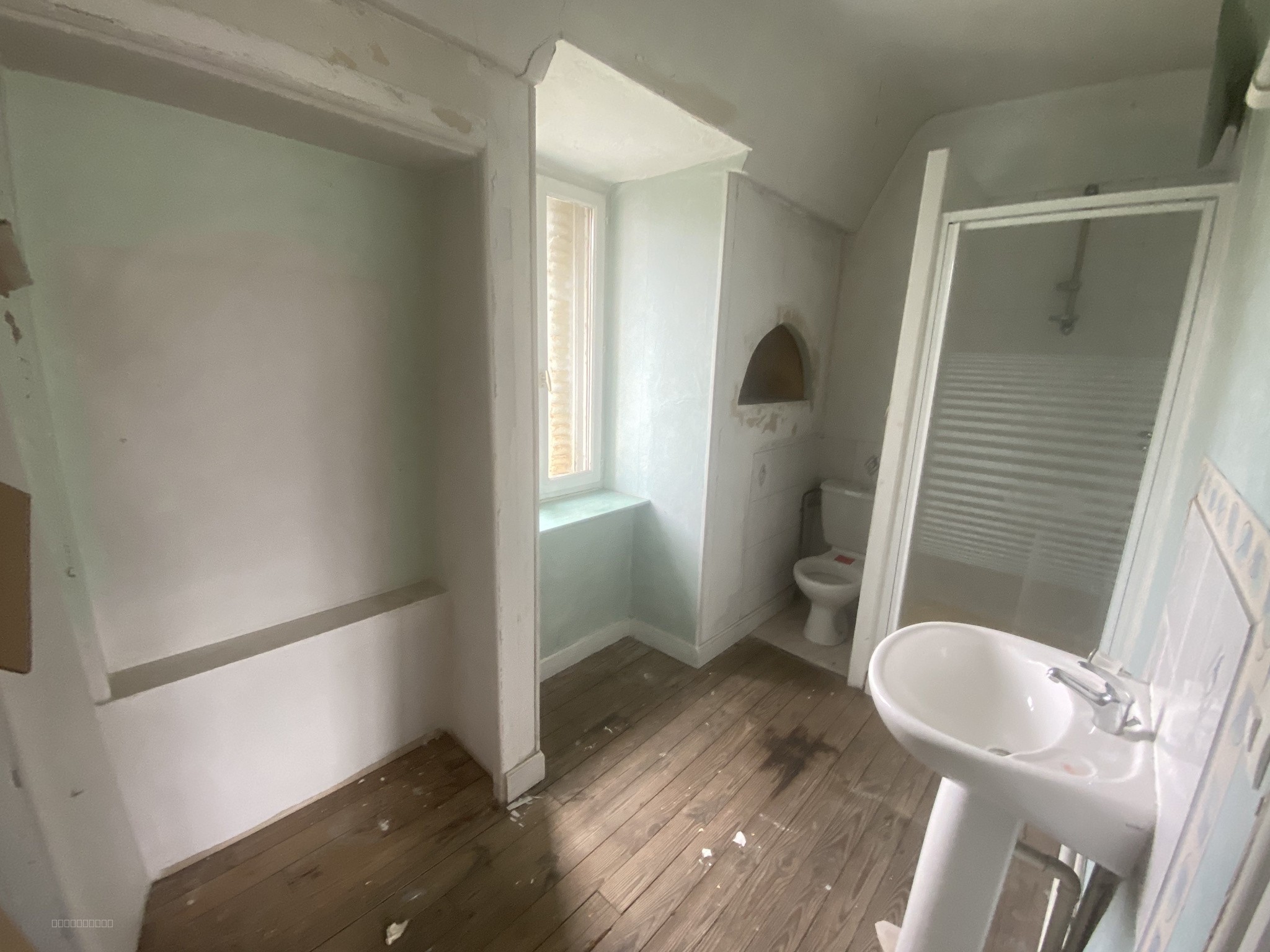 IMMEUBLE DE RAPPORT AVEC LOCAL COMMERCIAL ET 2 APPARTEMENTS — photo 14