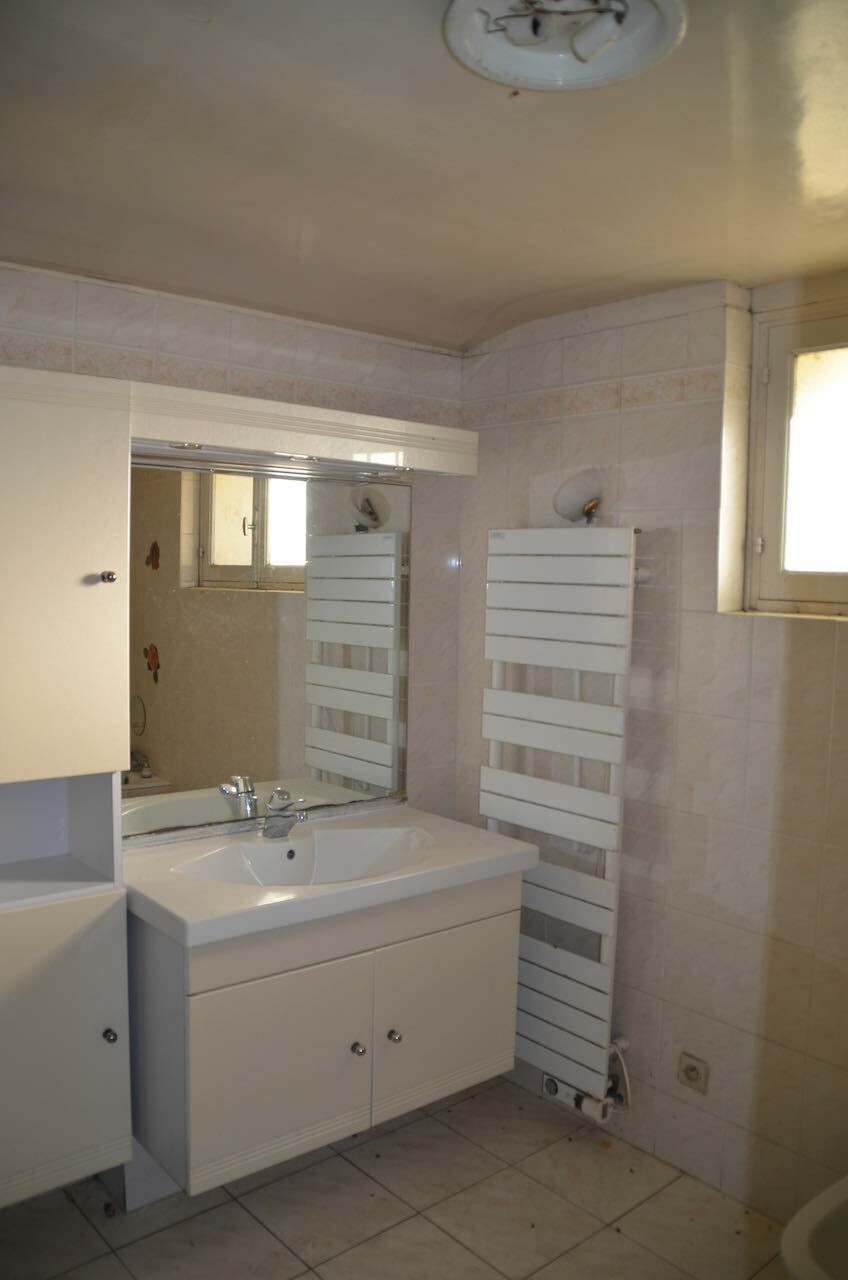 Agréable maison en pierres de plain-pied à rénover — photo 7