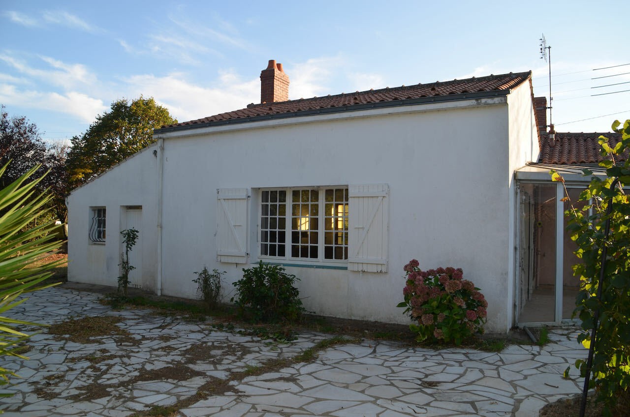 Agréable maison en pierres de plain-pied à rénover — photo 8