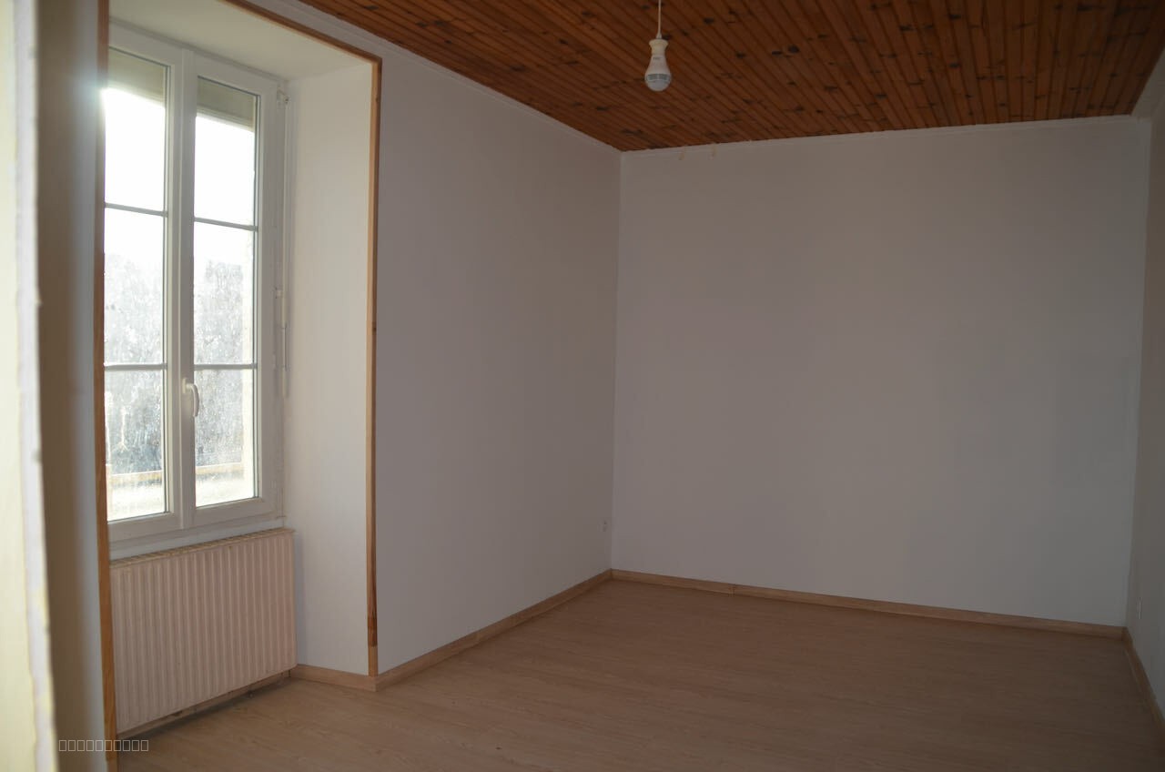 Agréable maison en pierres de plain-pied à rénover — photo 6