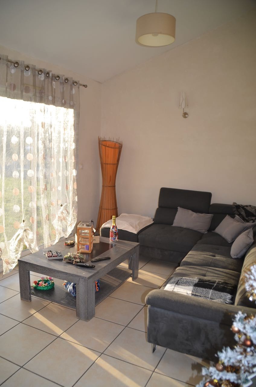 Charmante maison contemporaine de 99 m2 habitables avec grand garage et jardin clos — photo 3