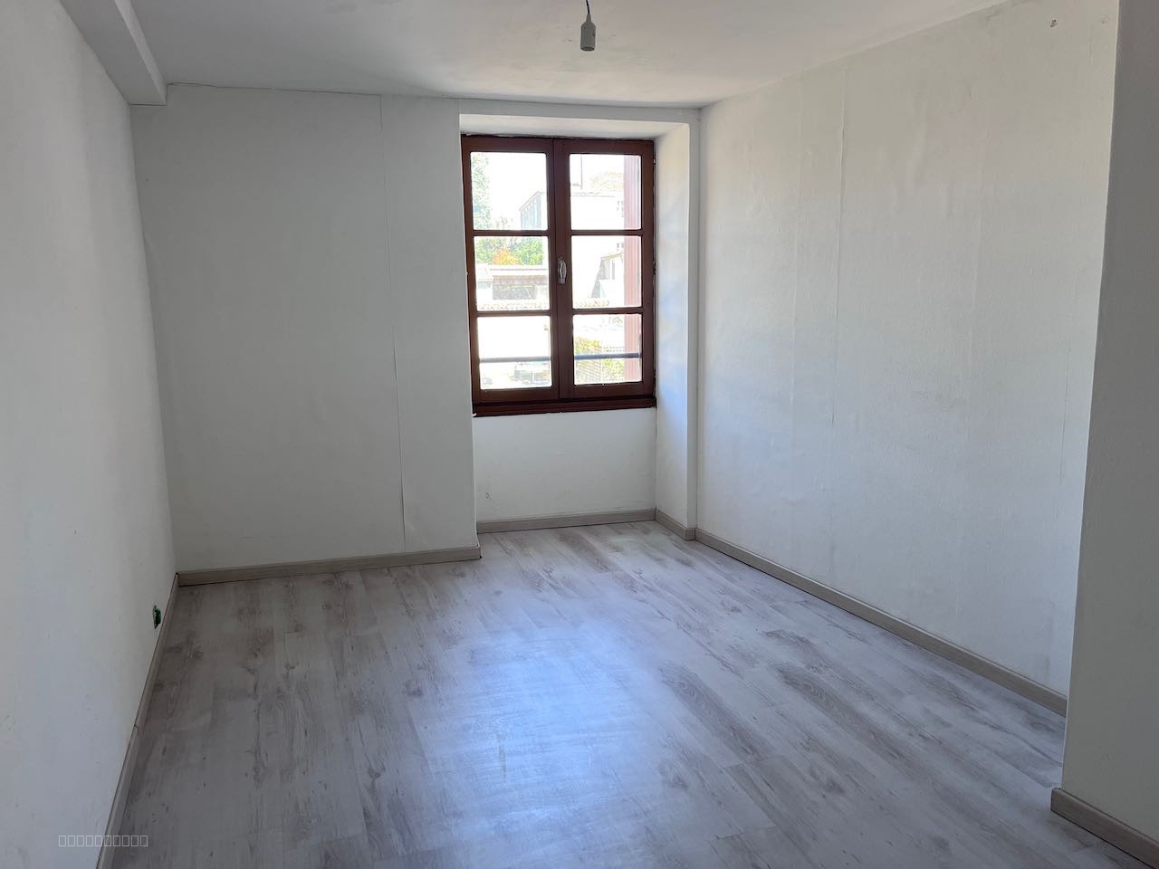 Maison de ville à rénover proche commodité — photo 10