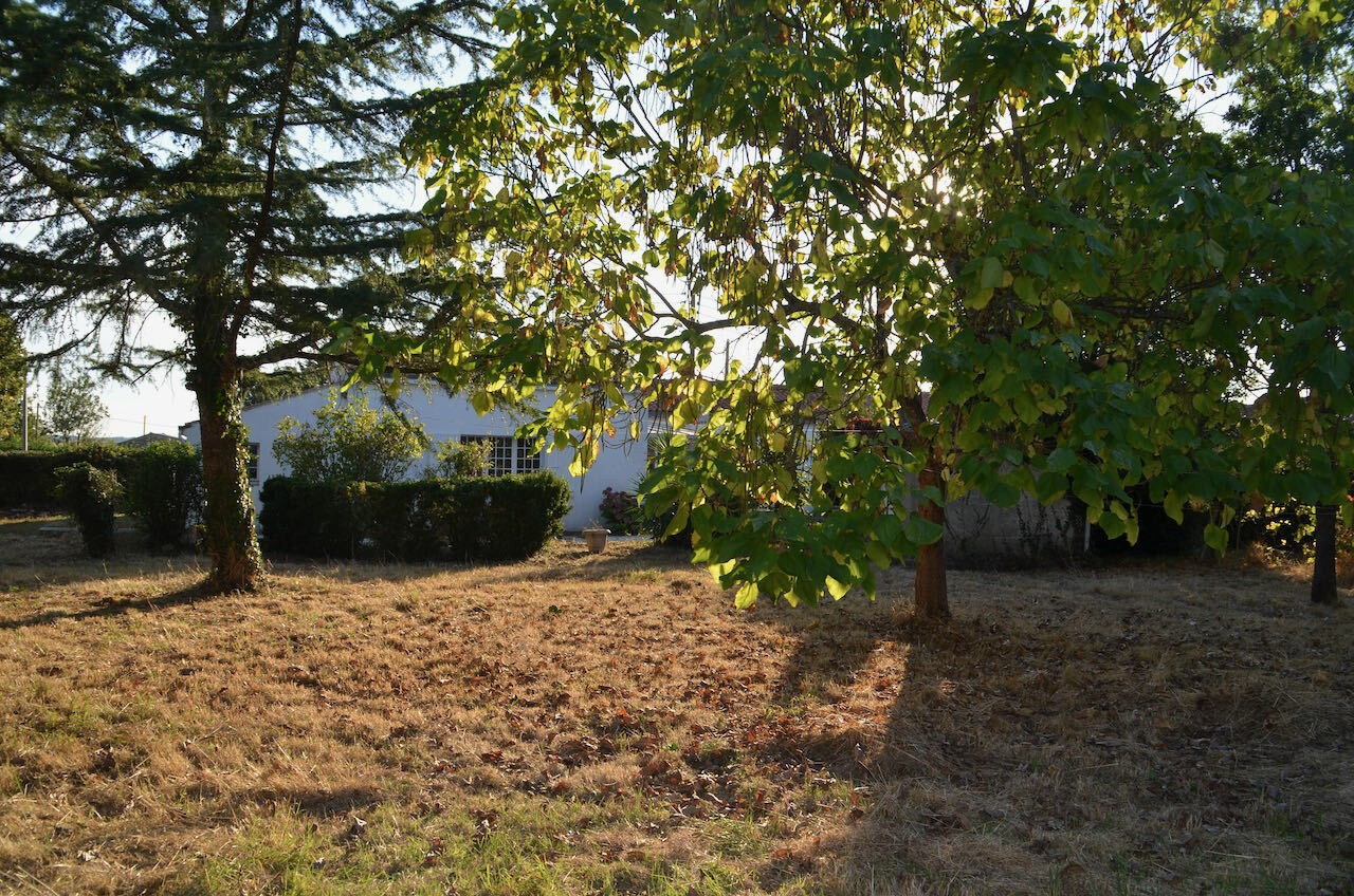 Agréable maison en pierres de plain-pied à rénover — photo 9