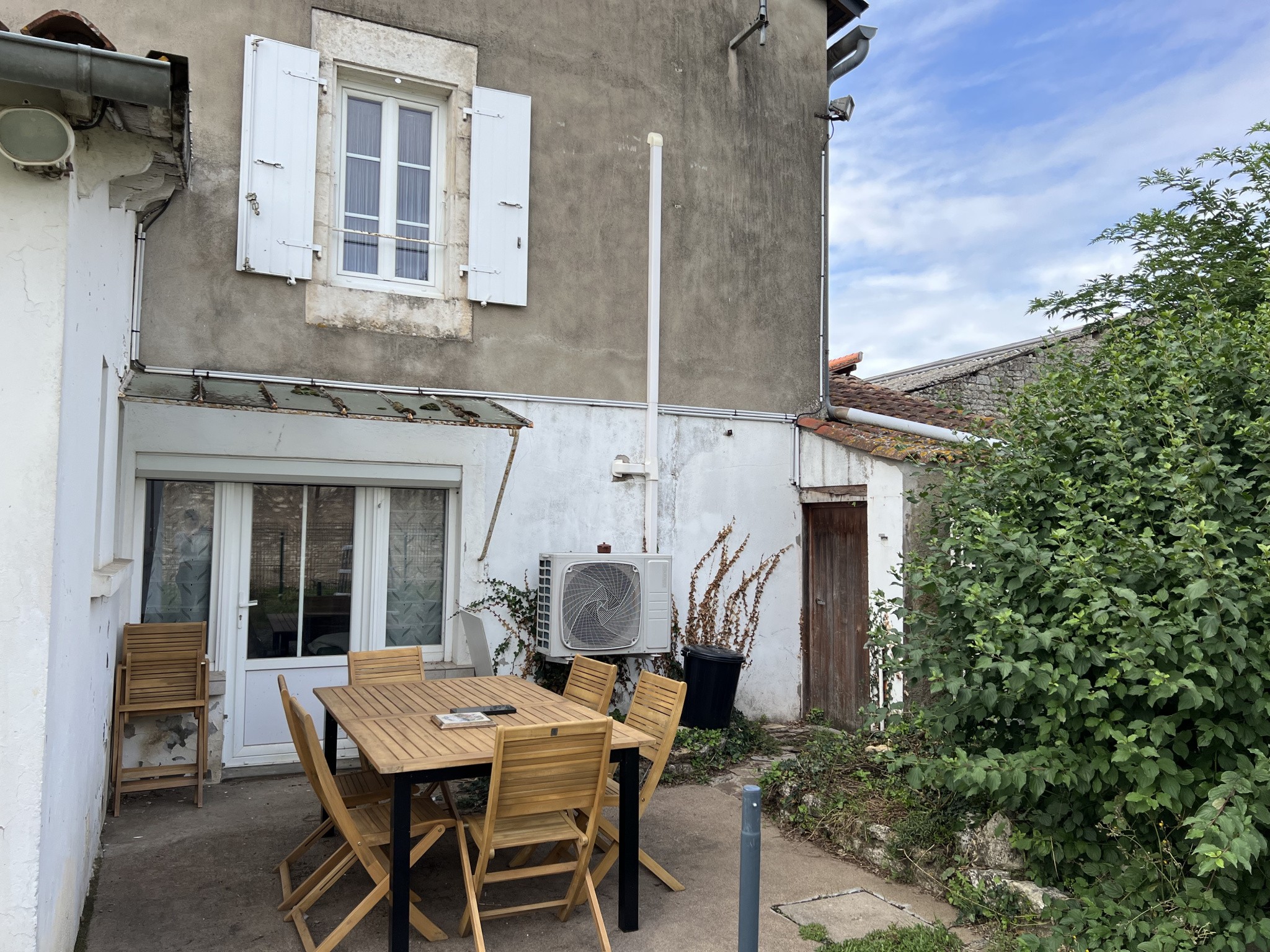 Belle maison en pierre avec grand grenier — photo 16
