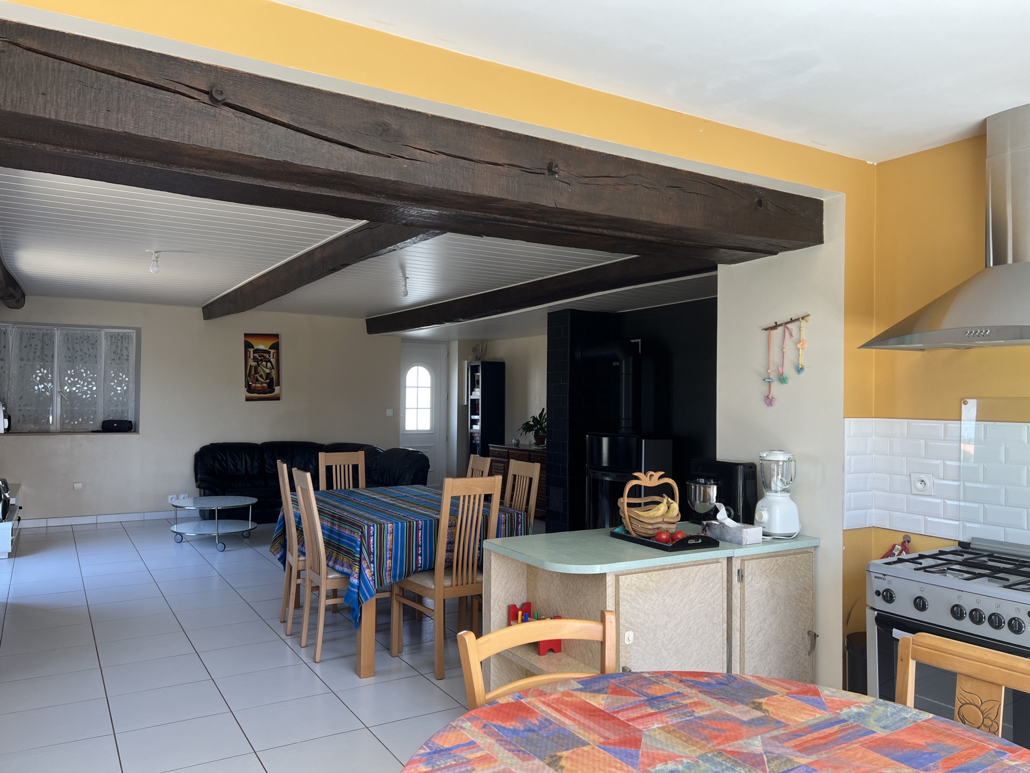 Maison en pierre rénovée au centre de Saint Jean d’Hermine — photo 6