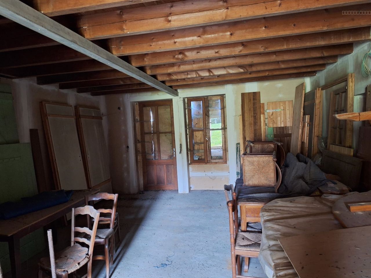 Jolie maison en pierre à rénover — photo 3