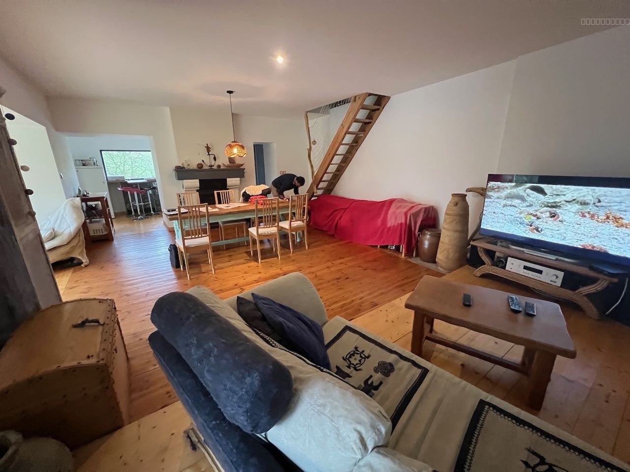 Charmante maison en pierres rénovée avec vue imprenable sur la rivière — photo 3