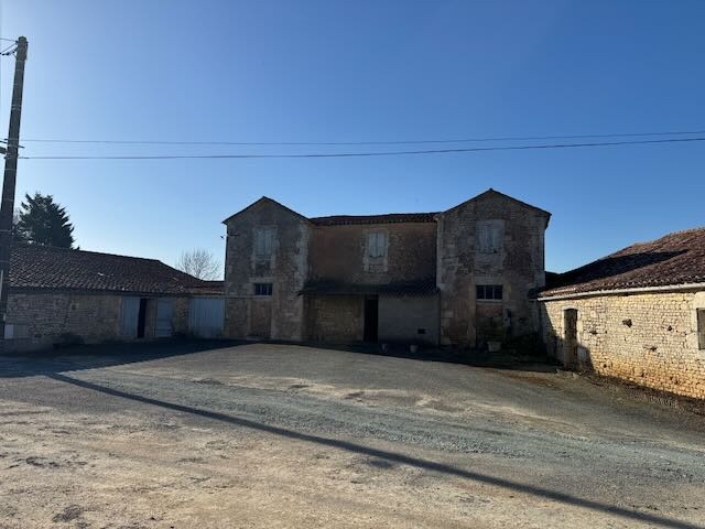 Maison de caractère avec dépendances — photo 10