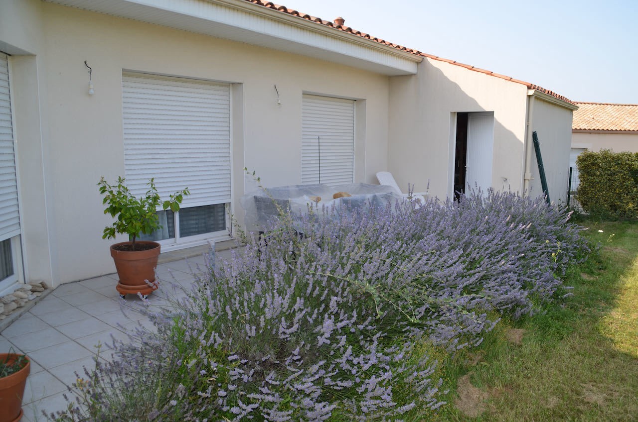 Charmante maison contemporaine de 99 m2 habitables avec grand garage et jardin clos — photo 8