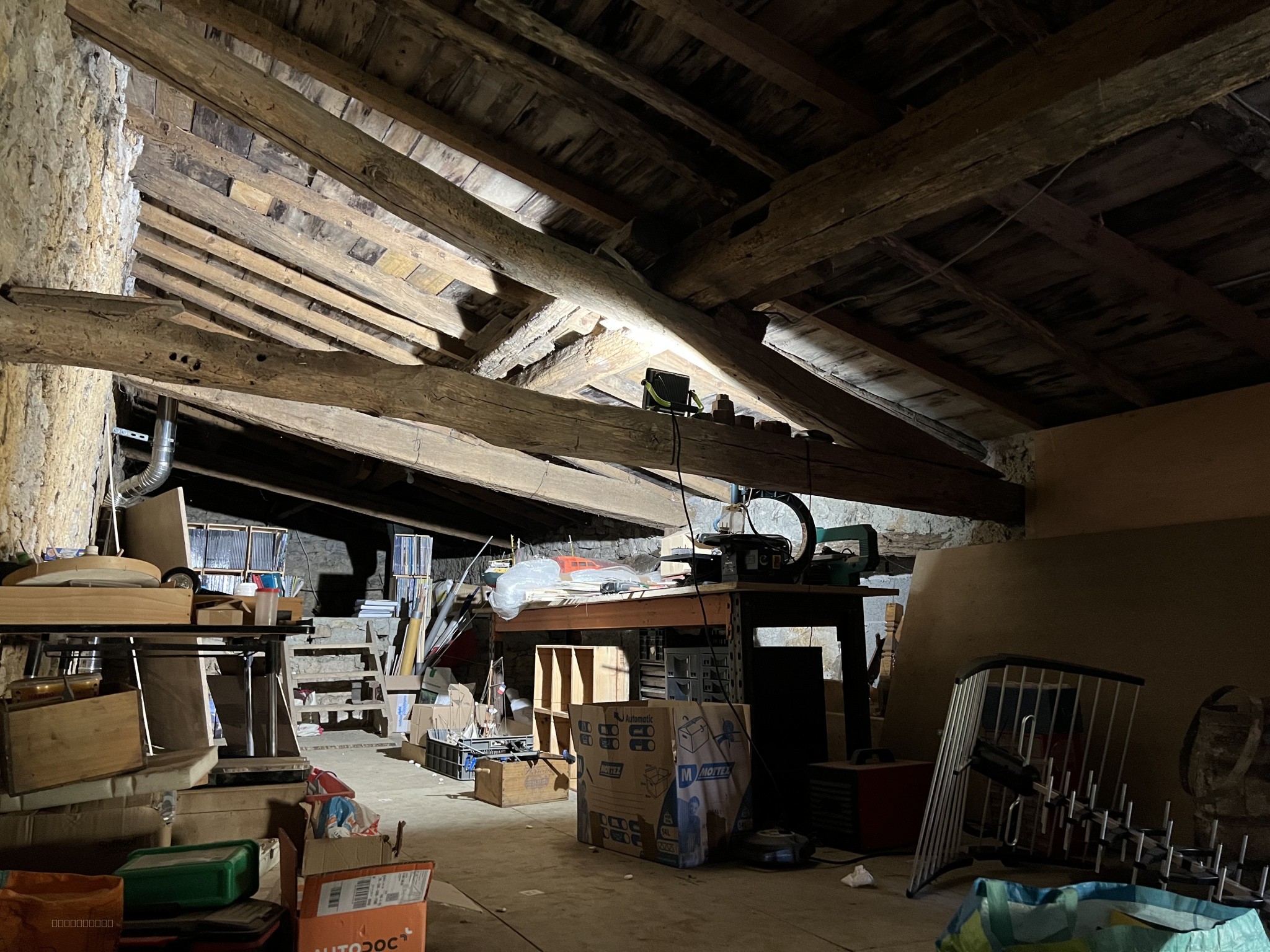 Maison en pierre en centre bourg — photo 14