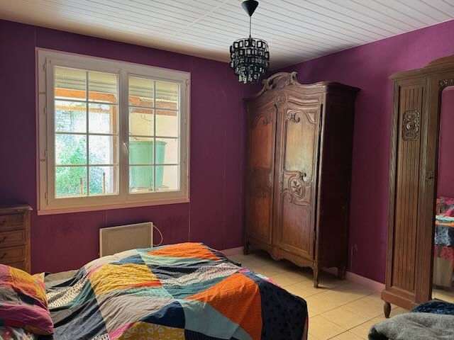 Maison d'environ 124m2 de plain -pied à rafraichir avec un beau terrain — photo 5