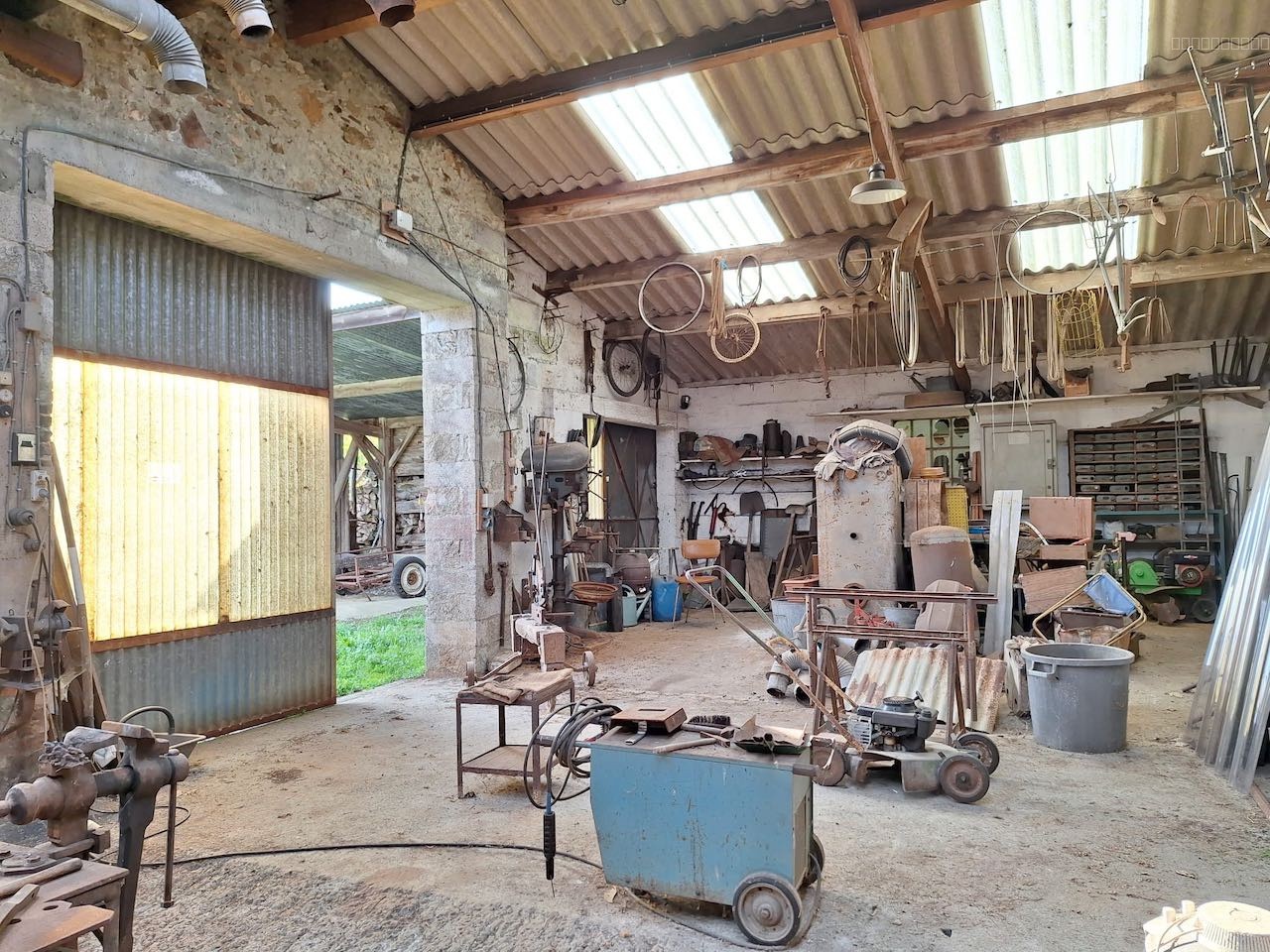 Jolie maison en pierre à rénover — photo 7