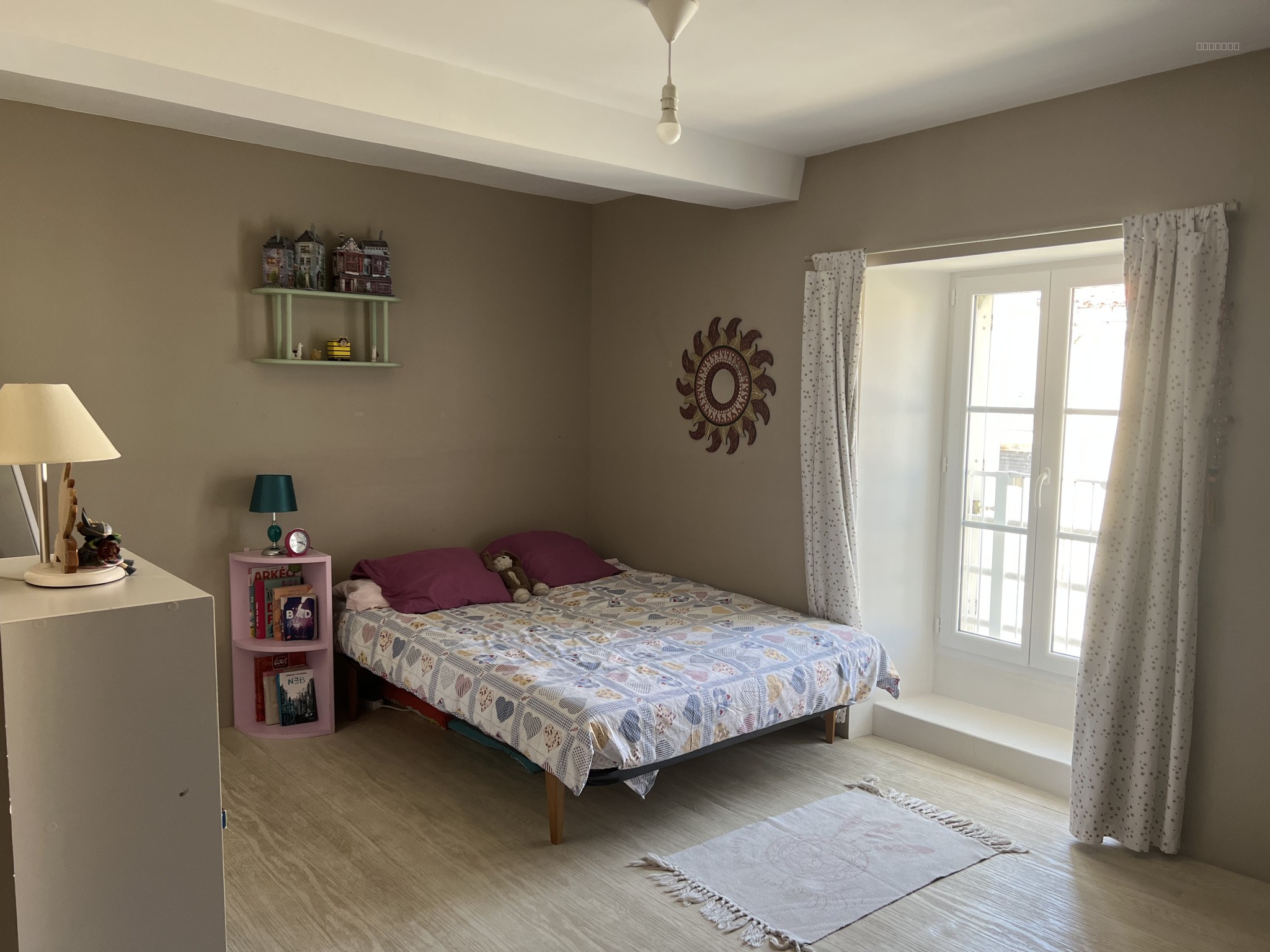 Maison en pierre rénovée au centre de Saint Jean d’Hermine — photo 9