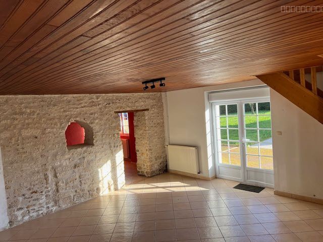 Maison en pierres rénovée au charme authentique — photo 3