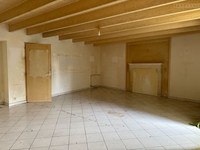 Maison en pierres à rénover idéalement située — photo 3
