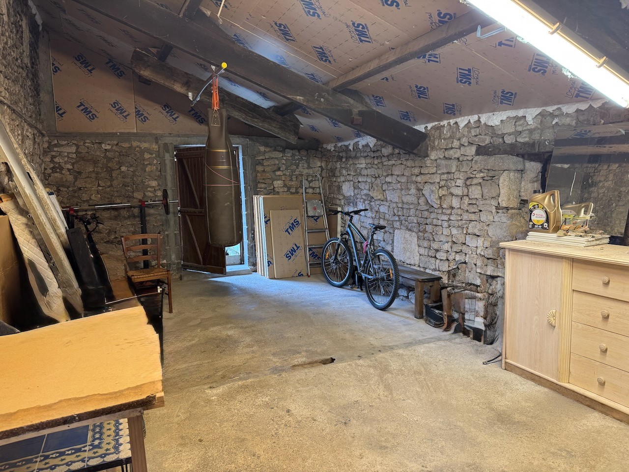 Charmante maison en pierre, quartier calme — photo 8